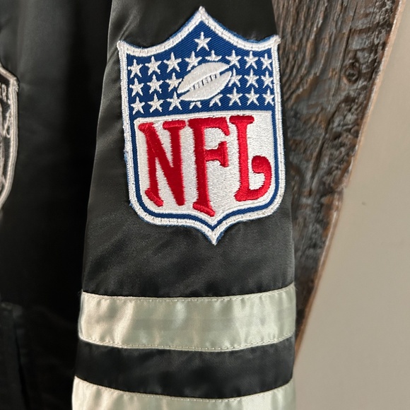 Men's Raiders NFL Professional Snap Button Jacket - Picture 5 of 6